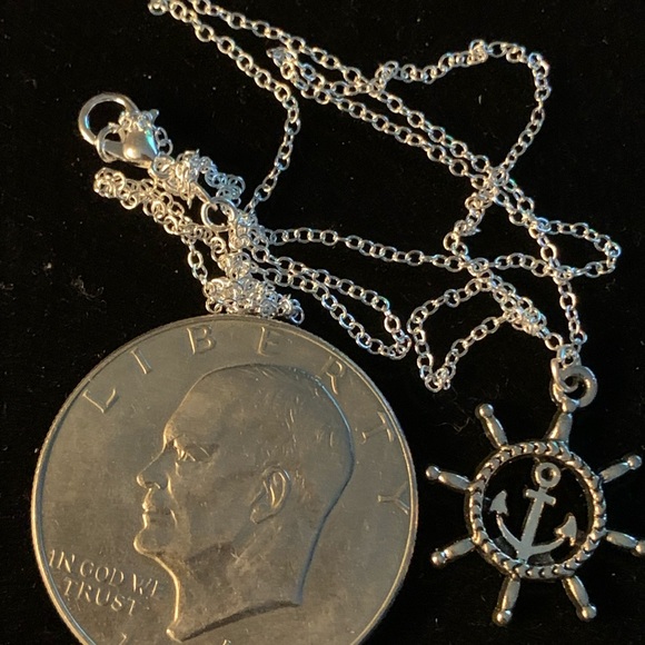 Pendant Necklace & Charm - Picture 3 of 3